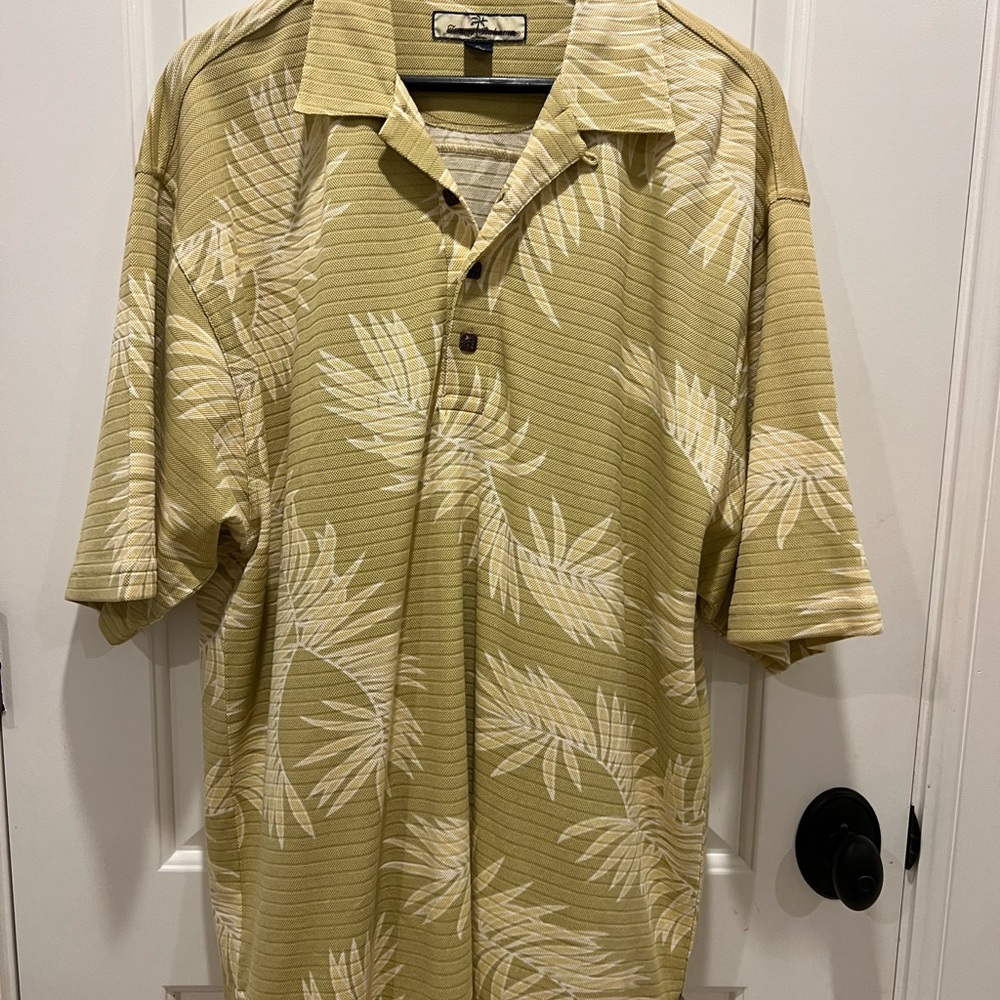Tommy Bahama Green Leaf Pattern Shirt